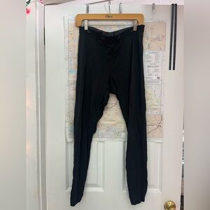 REI - women’s L - black merino midweight base layer tights